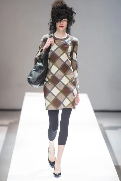 Look 25